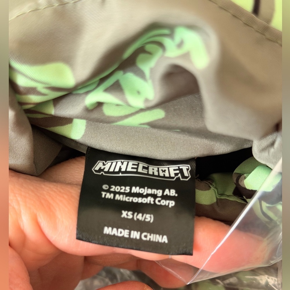 Minecraft Little and Big Boys Creeper Zip Puffer Jacket, Lightweight, Size 4/5 - Picture 11 of 11